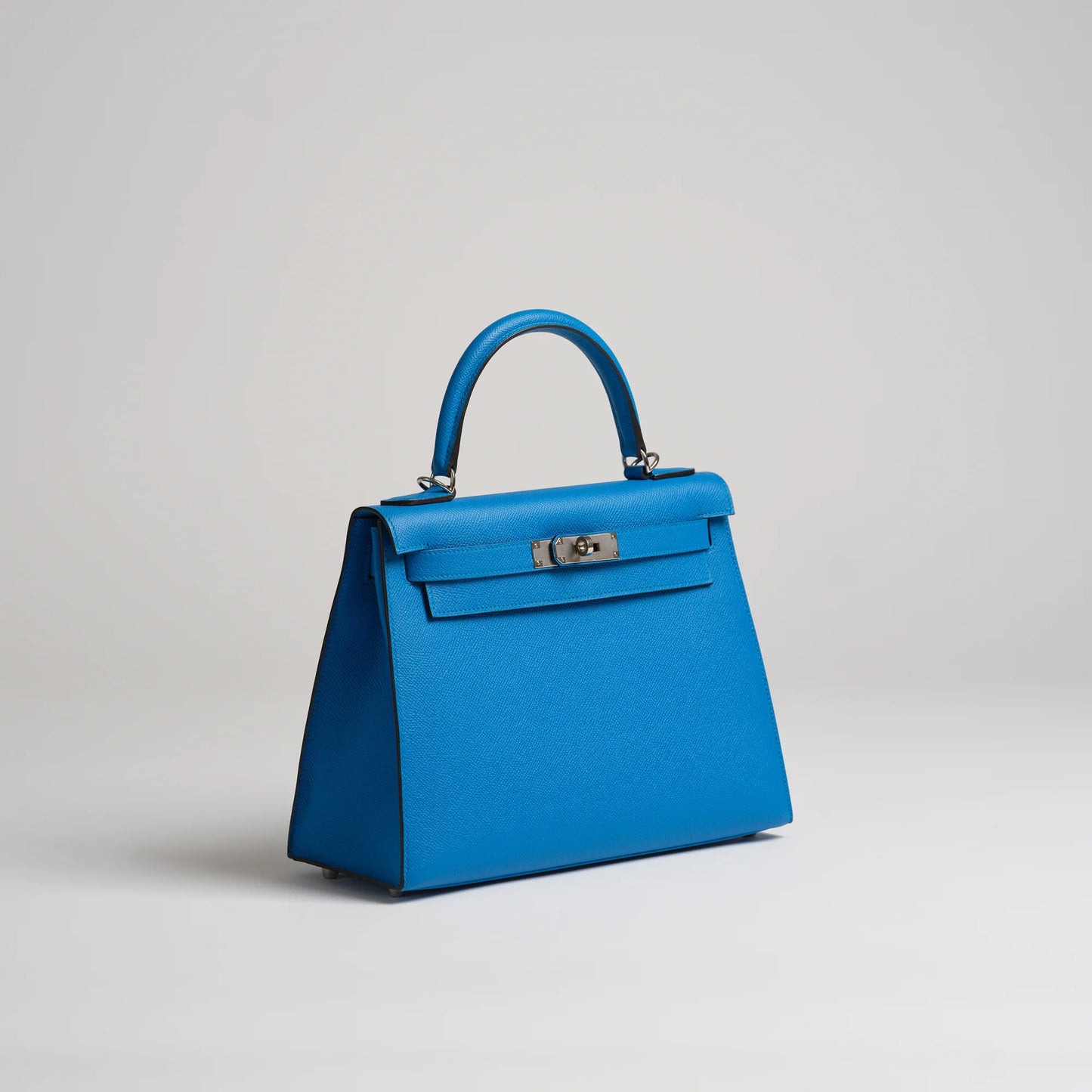 Hermès Kelly 25 Sellier – Epsom Leather in Bleu Frida with Gold Hardware - Zeuskicks