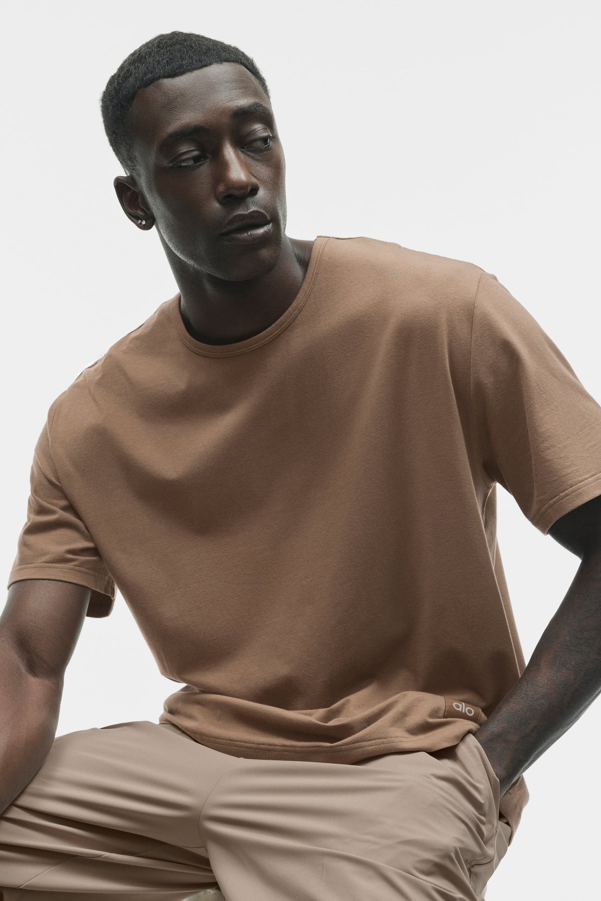 Alo Yoga Street Essential Tee in Java Brown, product image 4 of 5