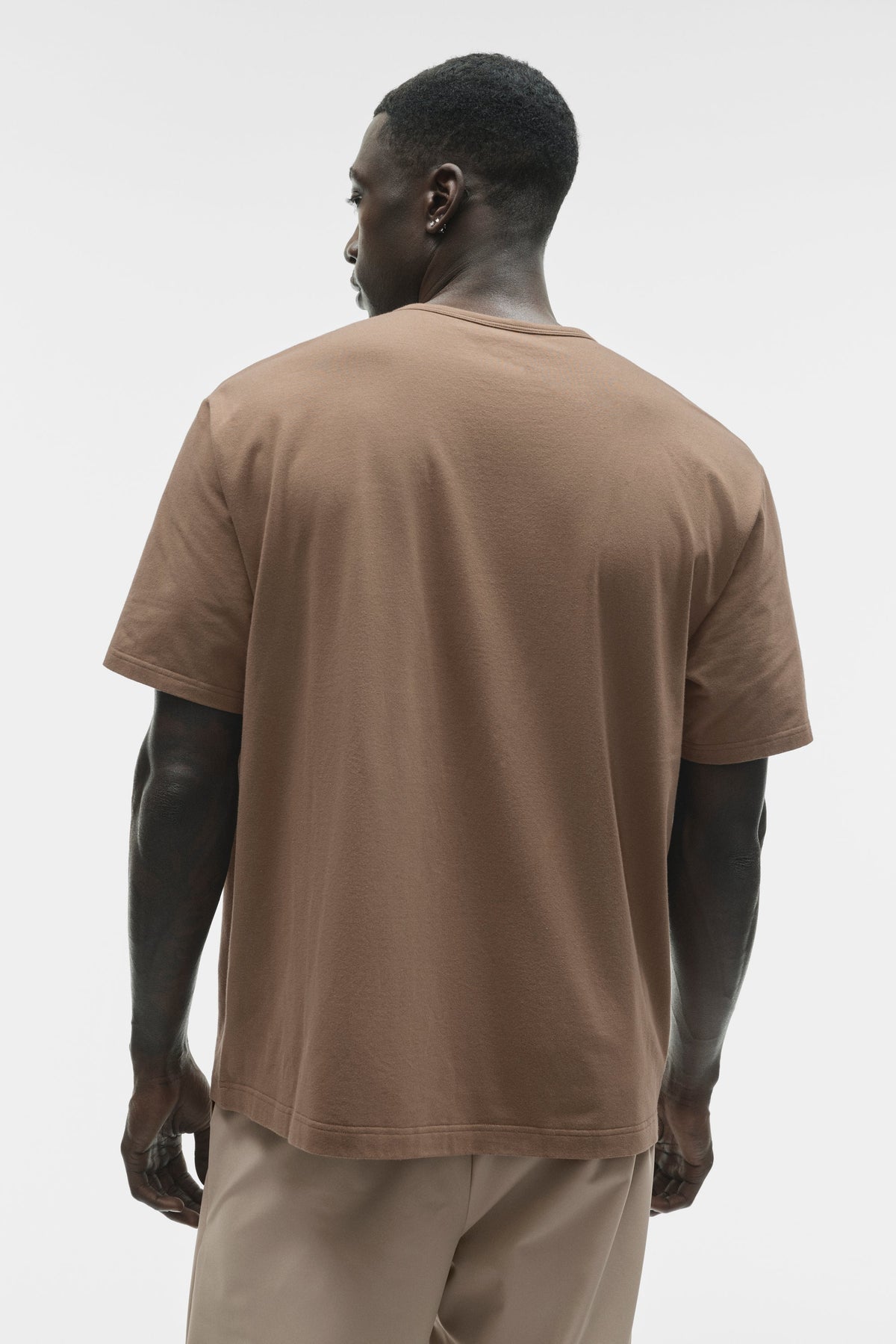Alo Yoga Street Essential Tee in Java Brown, product image 2 of 5