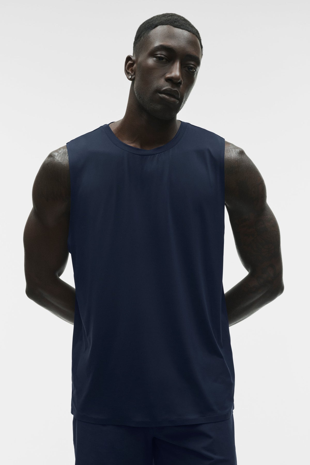 Alo Yoga Idol Muscle Tank in Navy