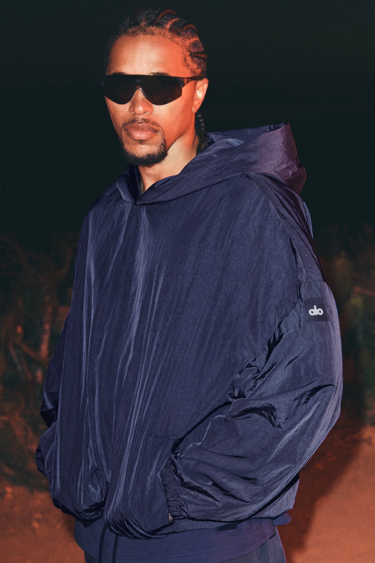 Alo Yoga Axis Hooded Pullover in Navy