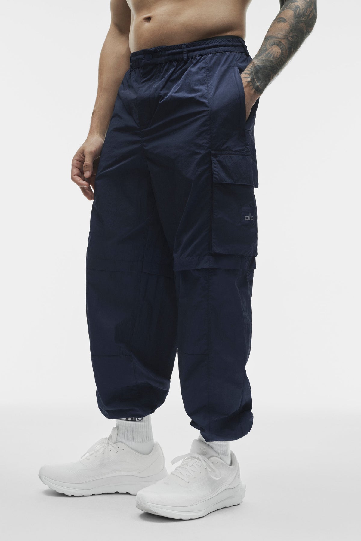 Alo Yoga Axis Cargo Trouser in Navy, product image 4 of 4