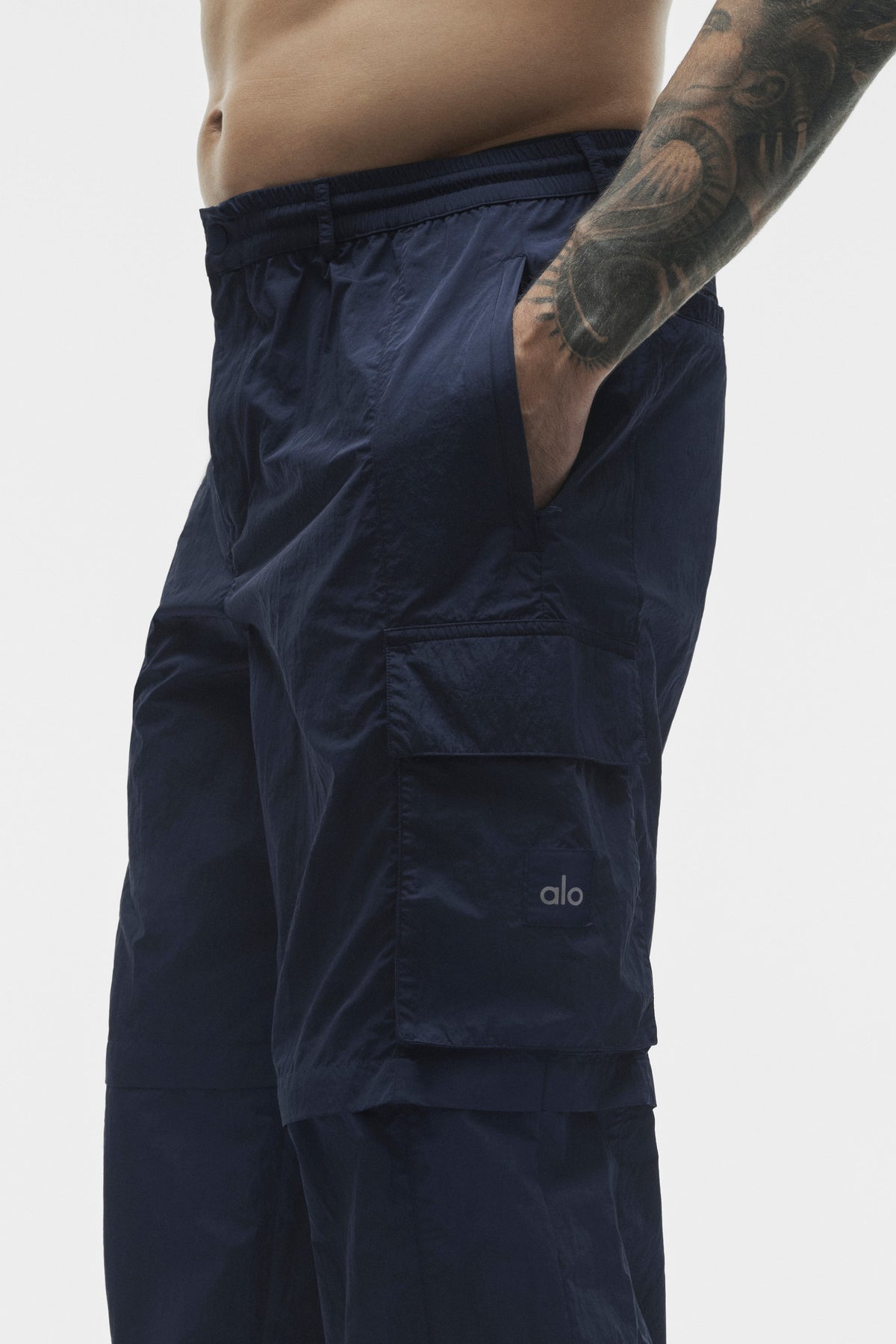 Alo Yoga Axis Cargo Trouser in Navy, product image 2 of 4