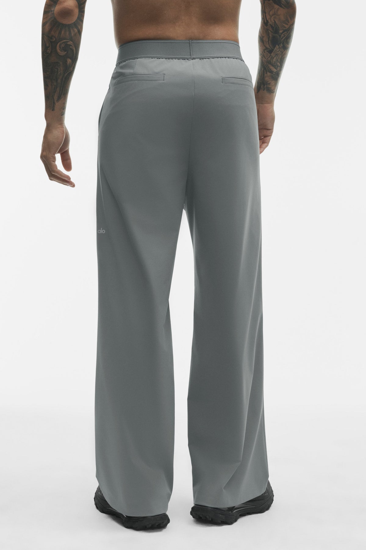 Alo Yoga Suited Trouser in Monument, product image 2 of 5