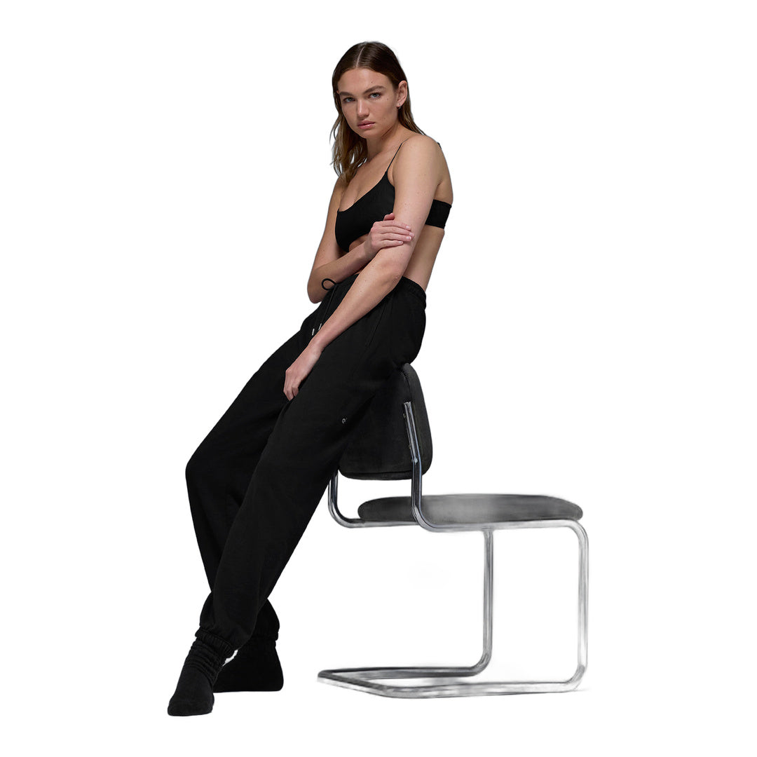 alo Chill Sweatpant - Black by Alo Yoga