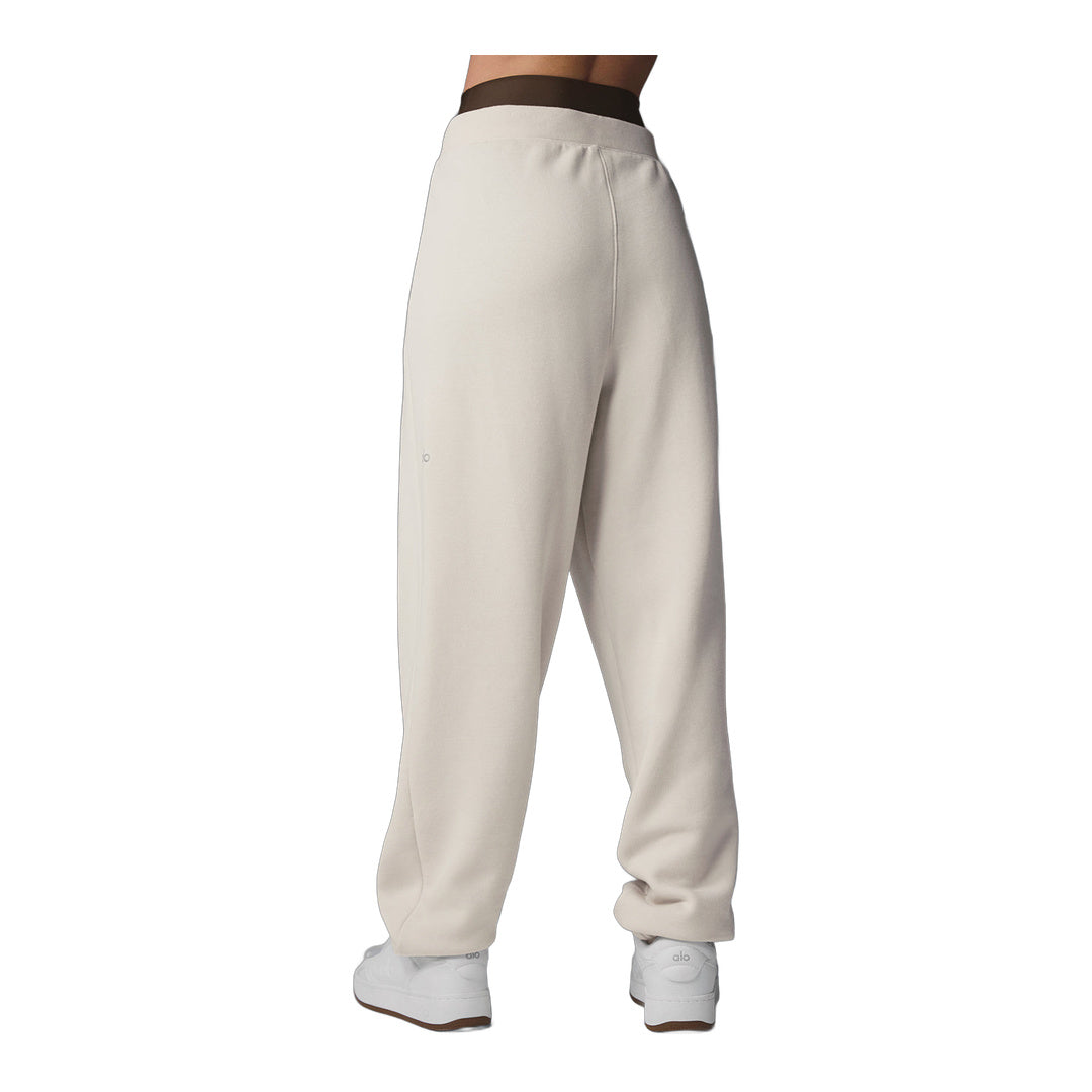 alo Triumph Restore Sweatpant - Bone by Alo Yoga