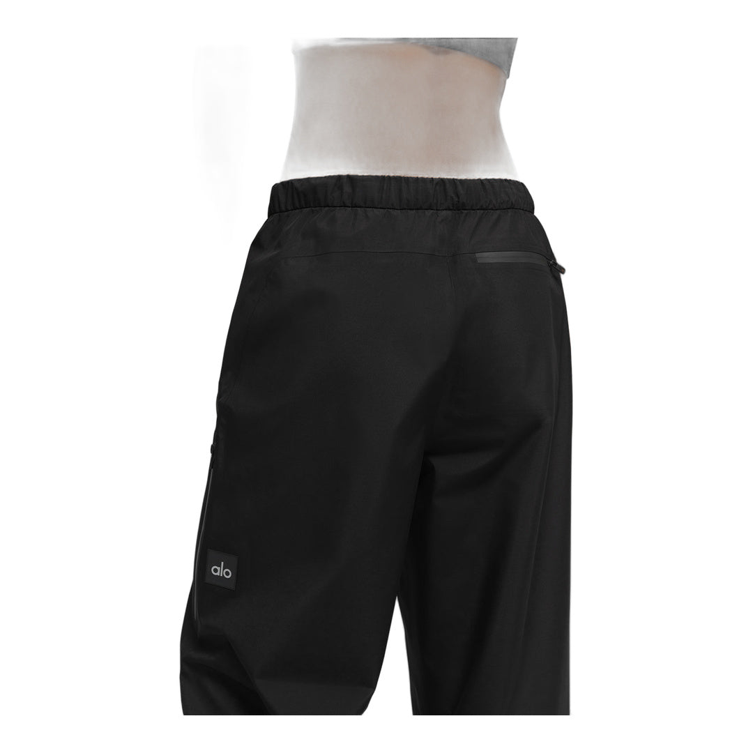 alo Alpha Shell Pant - Black by Alo Yoga