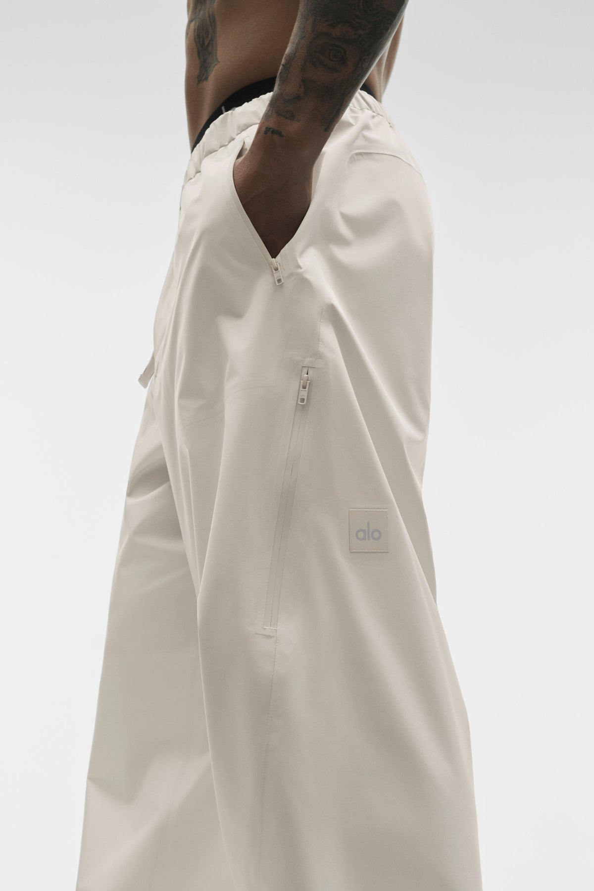 Alo Yoga Alpha Shell Pant in Bone, product image 2 of 4