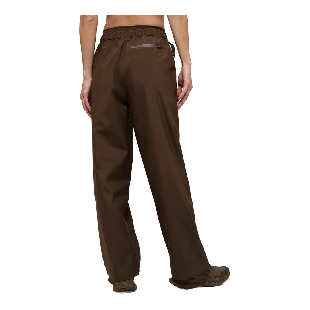 alo Alpha Shell Pant - Espresso by Alo Yoga