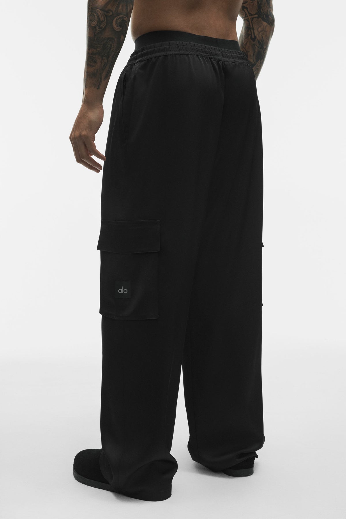 Alo Yoga Satin Horizon Straight Leg Cargo Pant in Black, product image 4 of 6