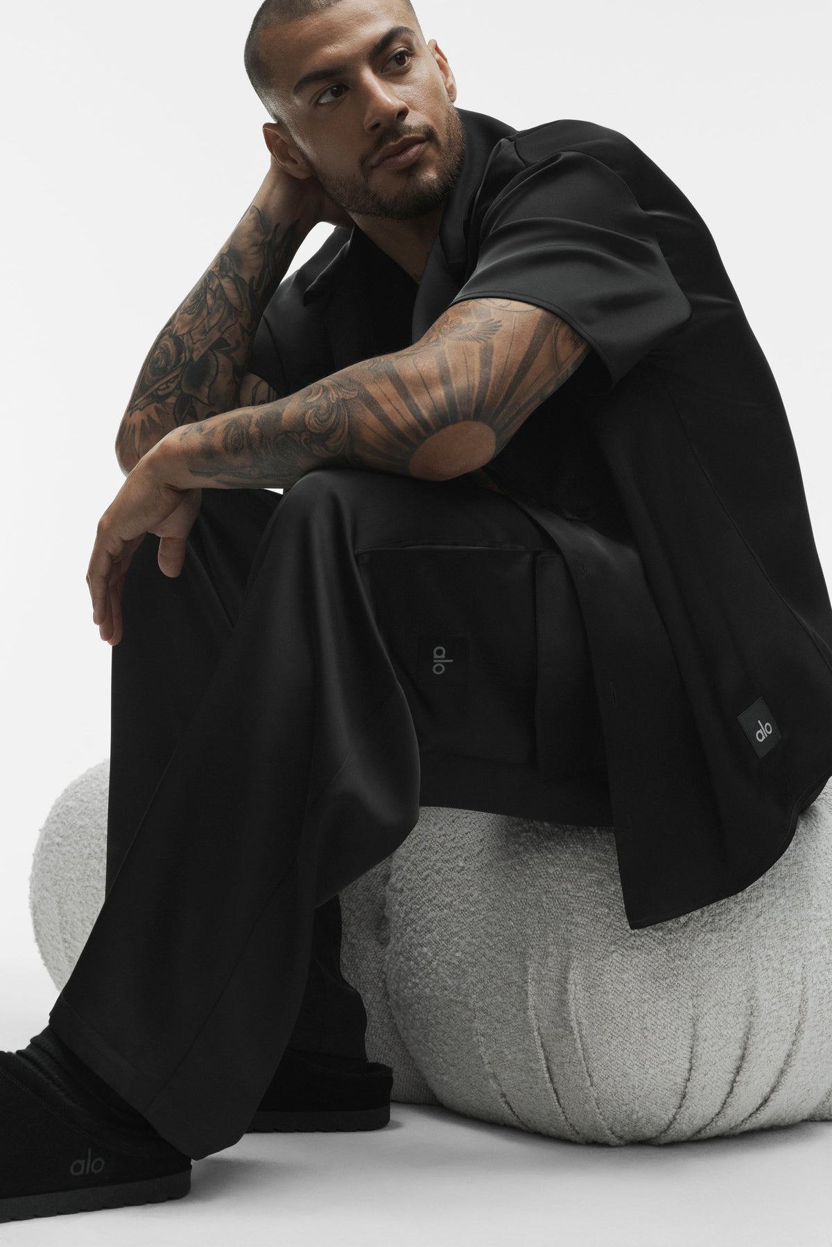 Alo Yoga Satin Horizon Straight Leg Cargo Pant in Black, product image 5 of 6