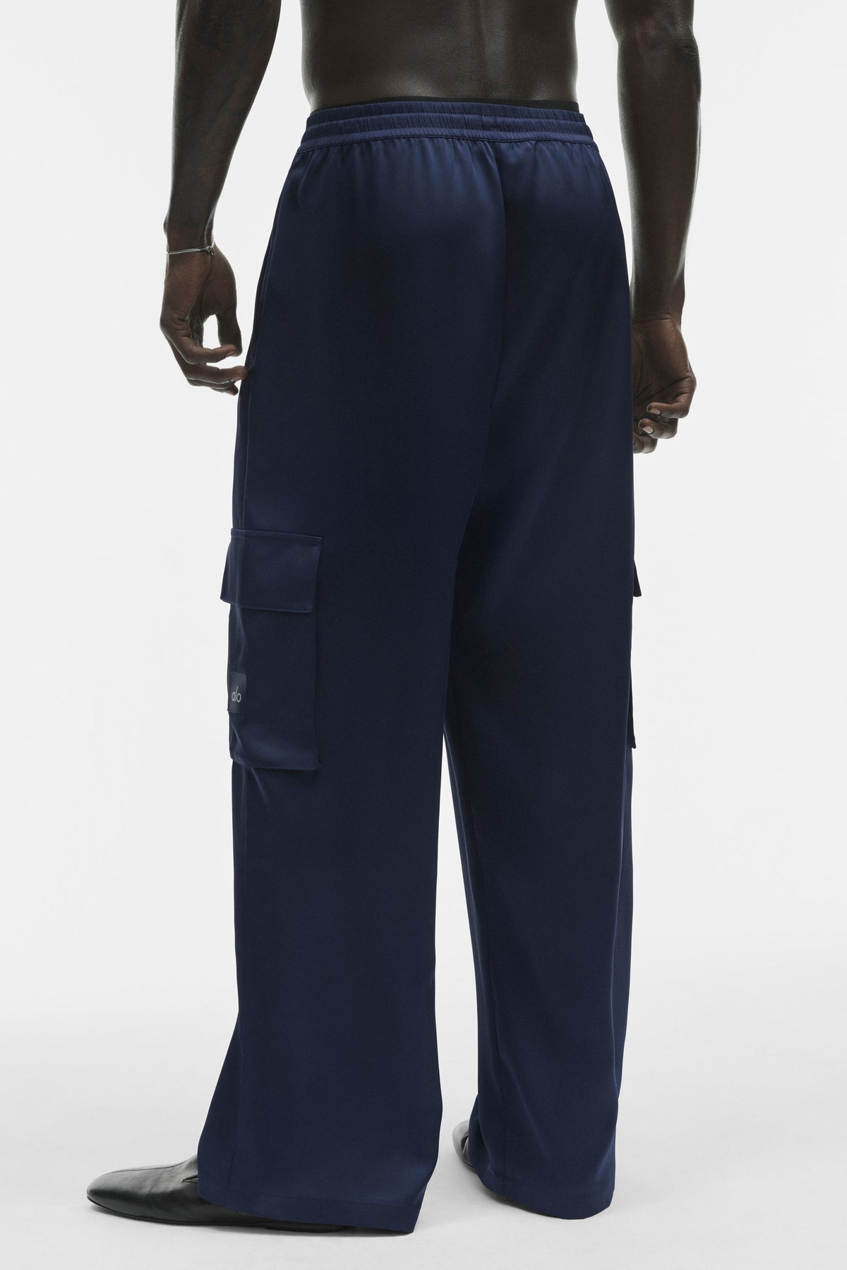 Alo Yoga Satin Horizon Straight Leg Cargo Pant in Navy, product image 3 of 5