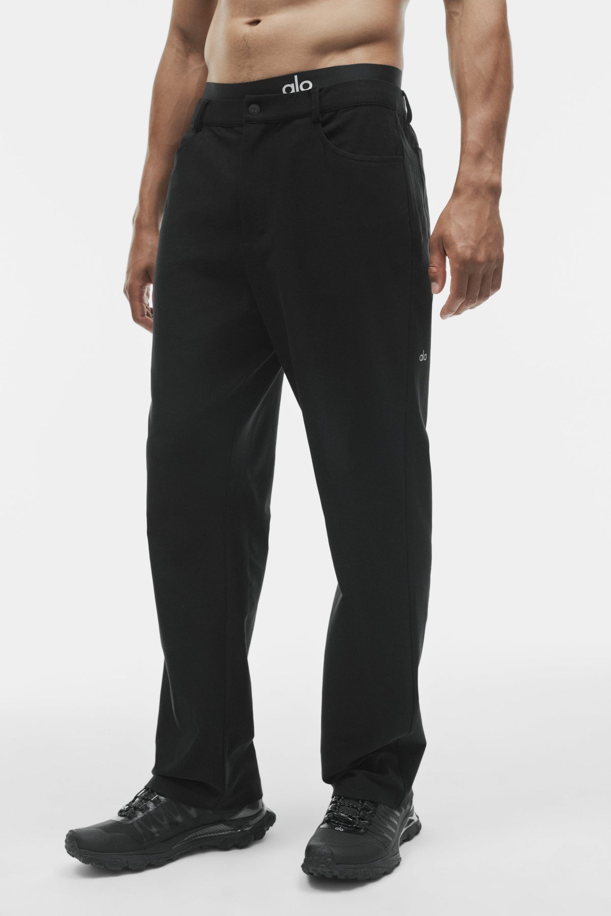 Alo Yoga Conquer Max 4 Pocket Pant in Black, product image 3 of 6