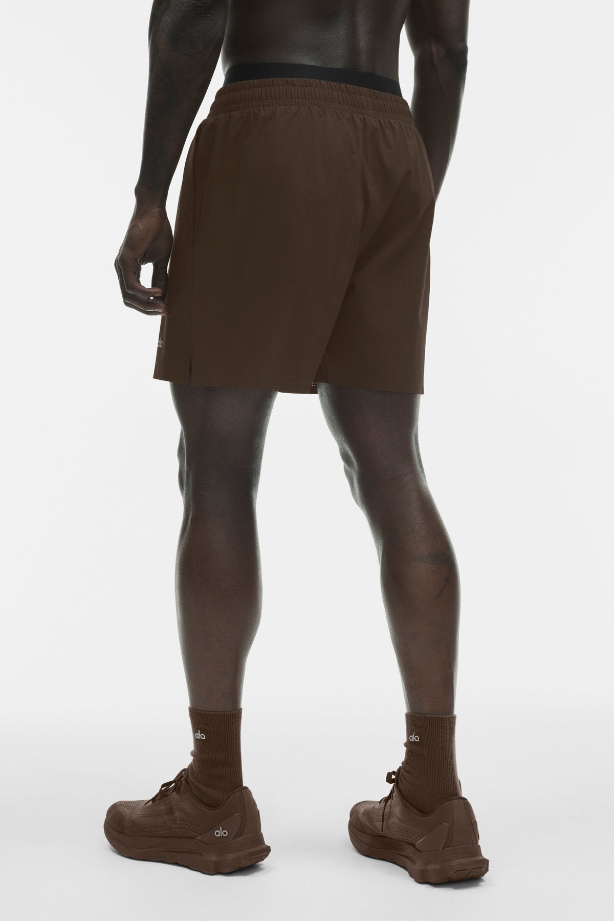 Alo Yoga 5" Traction Running Short in Espresso, product image 3 of 4