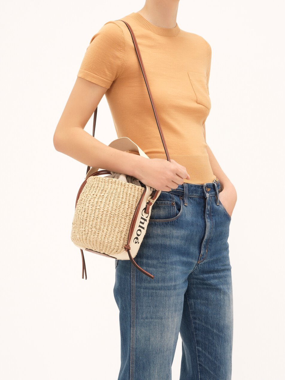 CHLOE Small Woody basket in natural fibers White by CHLOE