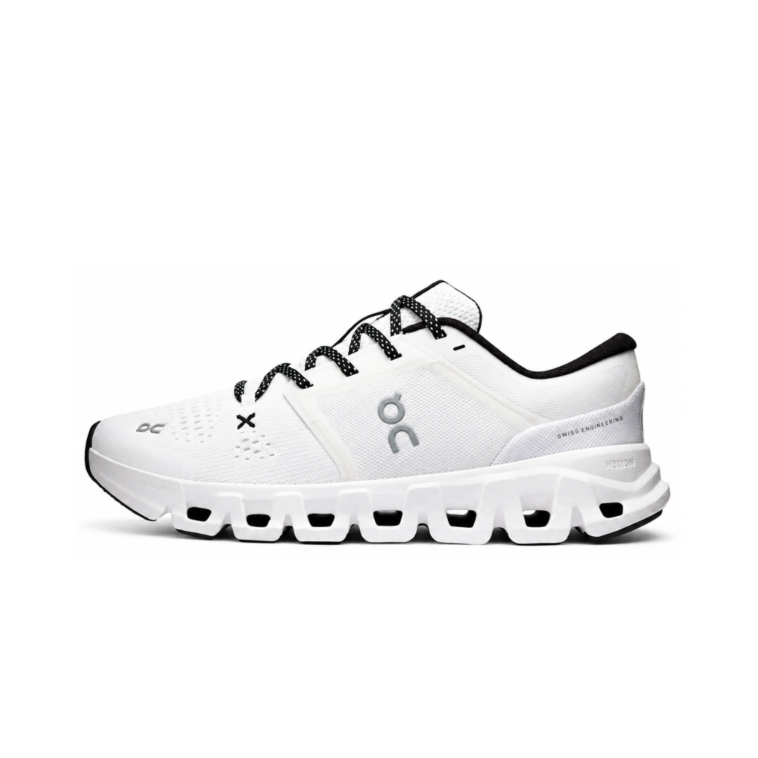 On Running Cloud X 5 White Black (W) by ON
