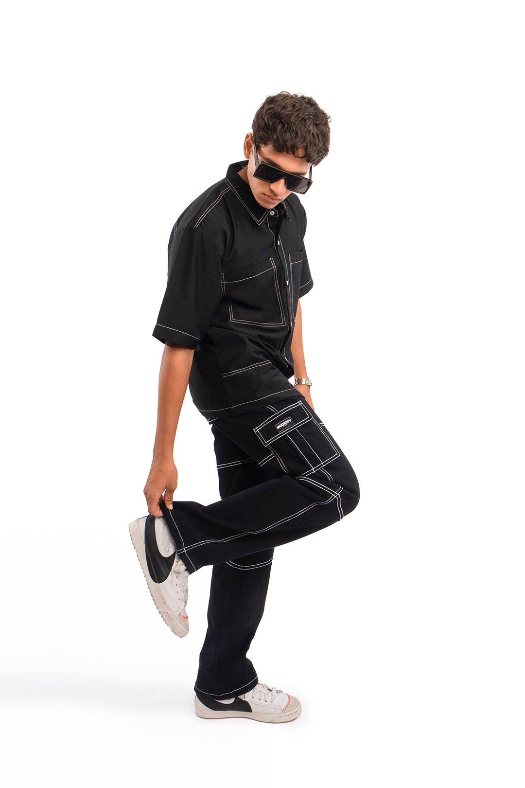 Void contrast stichline shirt - Jet black by RECNSTRCT