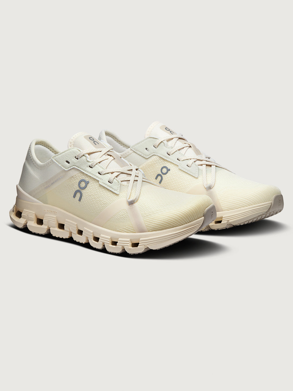 On Cloud X 4 AD Sneakers – Lightweight Performance Edition