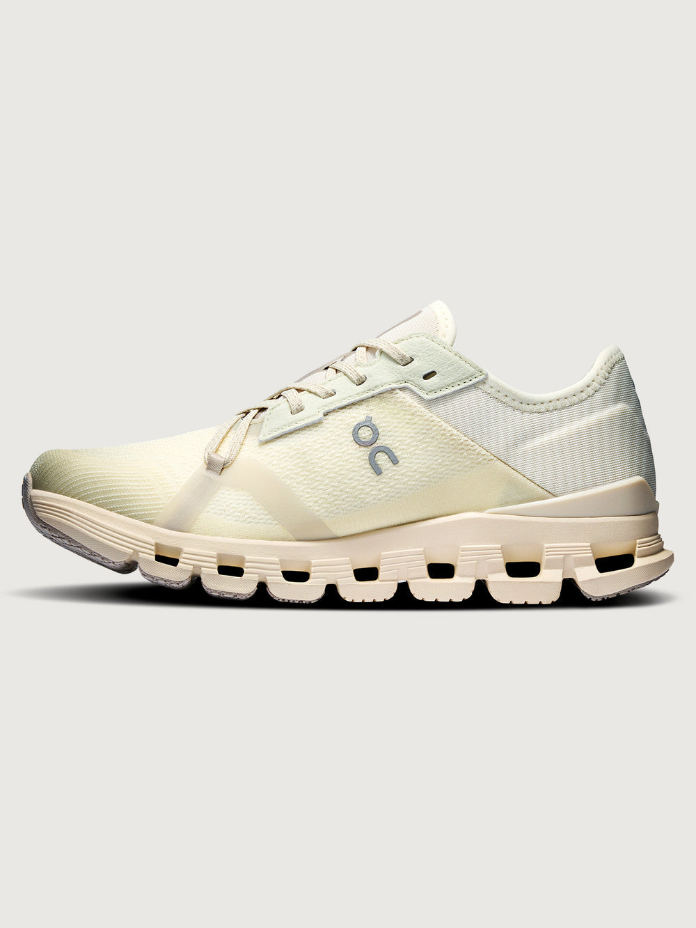 On Cloud X 4 AD Sneakers – Lightweight Performance Edition