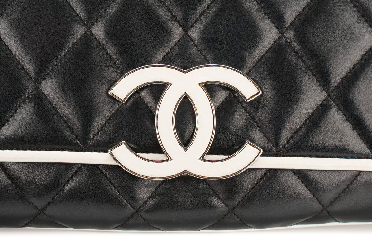 Chanel Medium Bag Quilted Divine Black Lambskin Silver Hardware - view 7