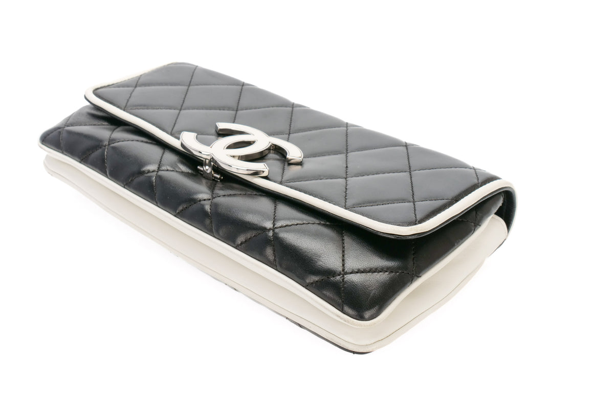Chanel Medium Bag Quilted Divine Black Lambskin Silver Hardware - view 13