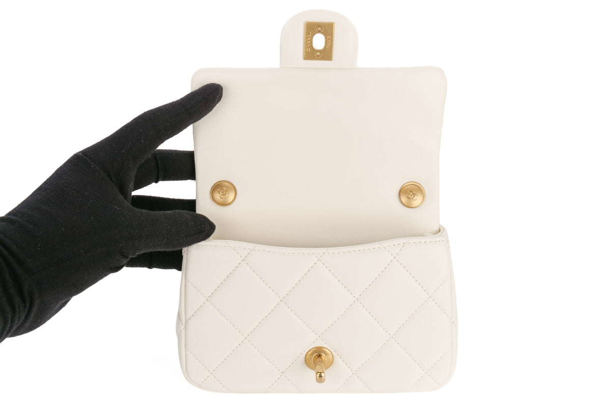 Chanel Mini Bag White Pearl Lambskin Gold Hardware - view 10