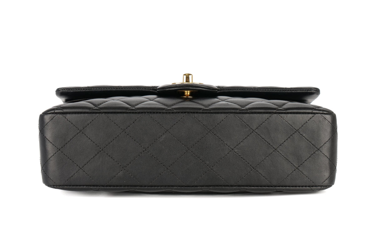Chanel Medium Classic Flap Black Lambskin Gold Hardware - view 6