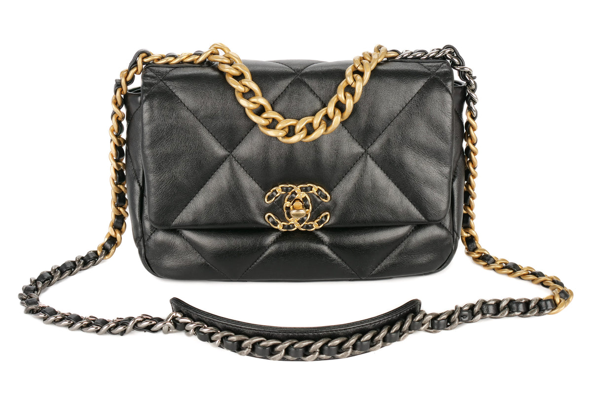 Chanel Medium 19 Black Lambskin Mixed Gold Hardware - view 8