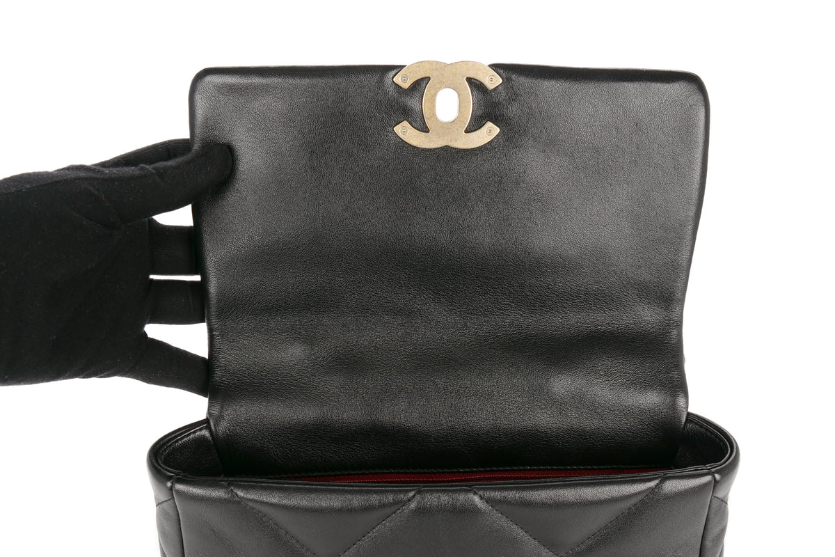 Chanel Medium 19 Black Lambskin Mixed Gold Hardware - view 9