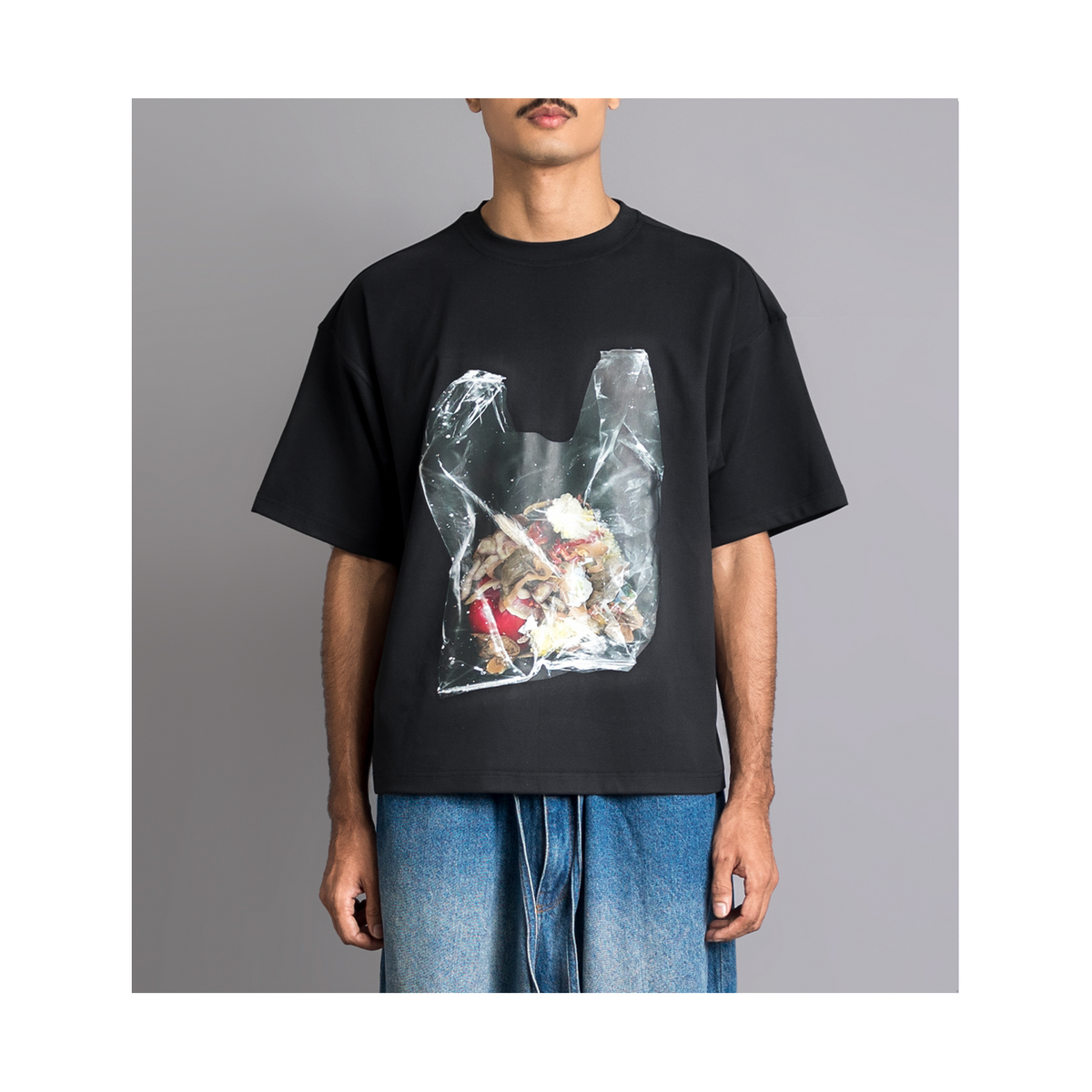 'Garbage' T-shirt (Black) by HUEMN