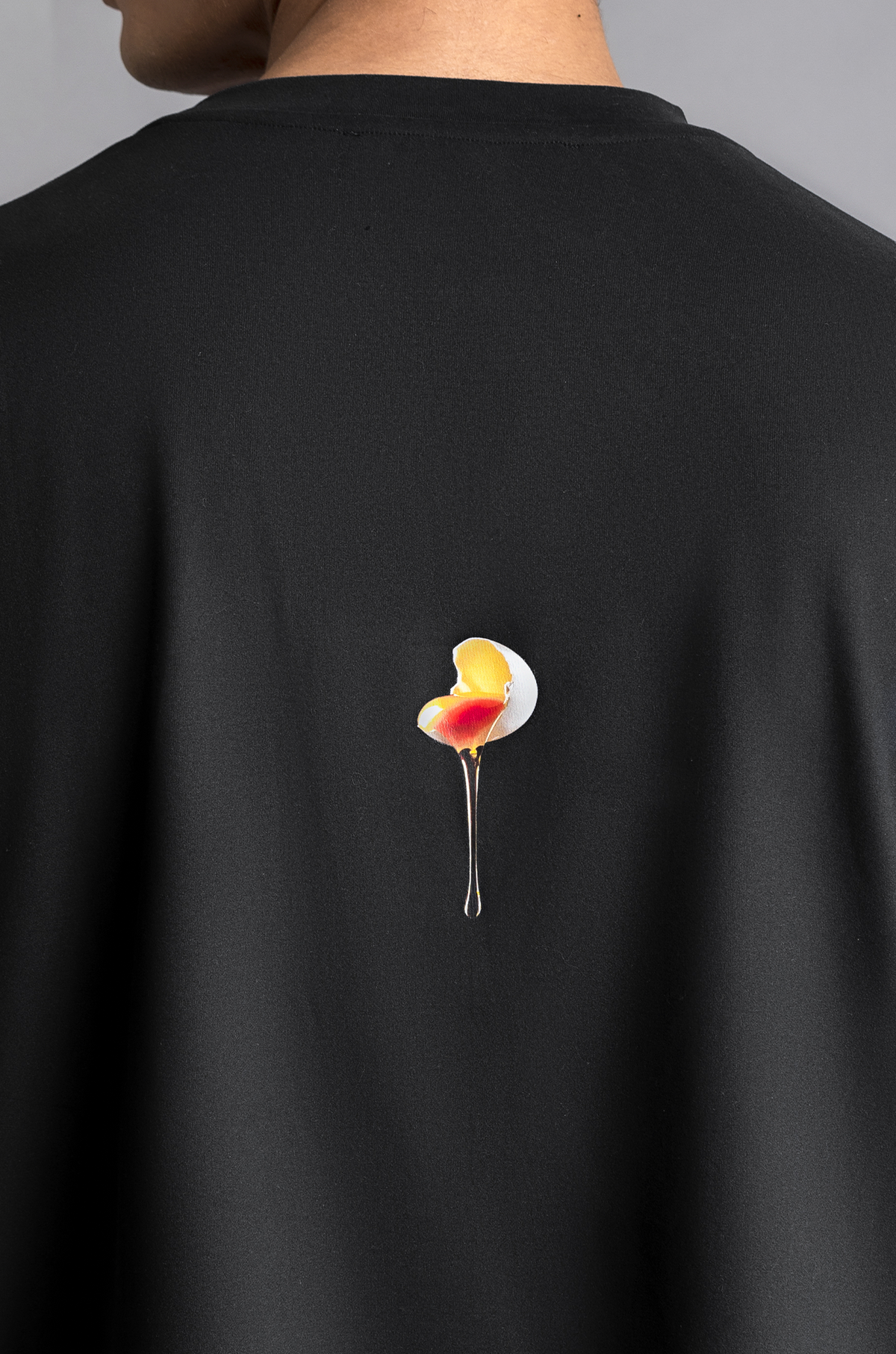 'Garbage' T-shirt (Black) by HUEMN