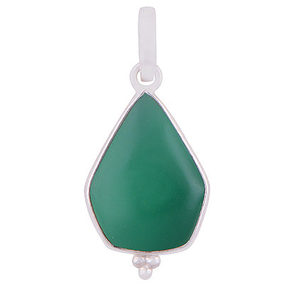 Stunning Gemstone Rawa Work Around Green Onyx Pentagon Shape 925 Sterling Solid Silver Pendant - R101916-6