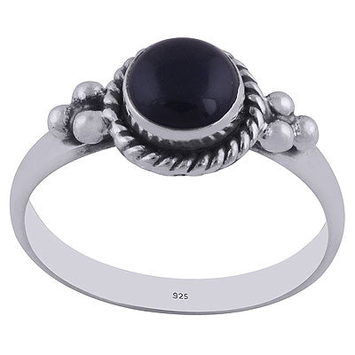 Alluring Rawa & Twisted Wire Work Around Black Onyx Round Shape 925 Sterling Solid Silver Ring - R3402146-59