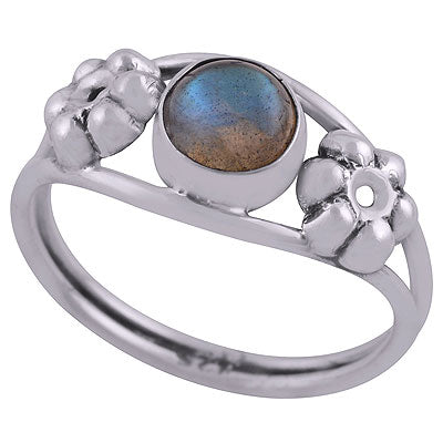 Beautiful Embossed Flower Work Around Labradorite Round Shape 925 Sterling Solid Silver Ring - R3403050-5