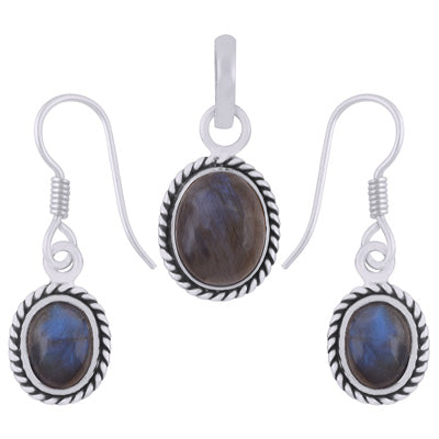 Alluring Twisted Wire Work Around Labradorite Oval Shape 925 Sterling Solid Silver Pendant Set - R3600491-65