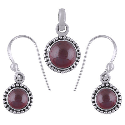 Beautiful Rawa Around Garnet Round Shape 925 Sterling Solid Silver Pendant Set - R3600501-52
