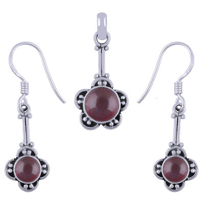 Handmade Flower Work Garnet Round Shape 925 Sterling Solid Silver Pendant Set - R3600502-4