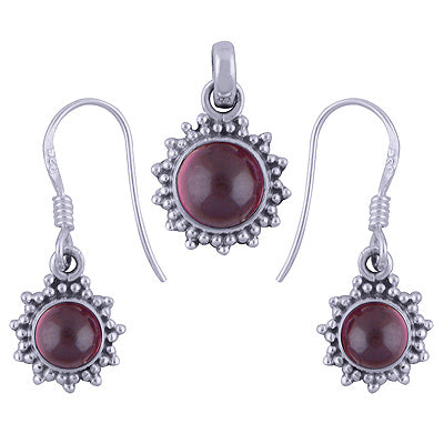 Gorgeous Rawa Work Around Garnet Round Shape 925 Sterling Solid Silver Pendants Sets - R3600510-3