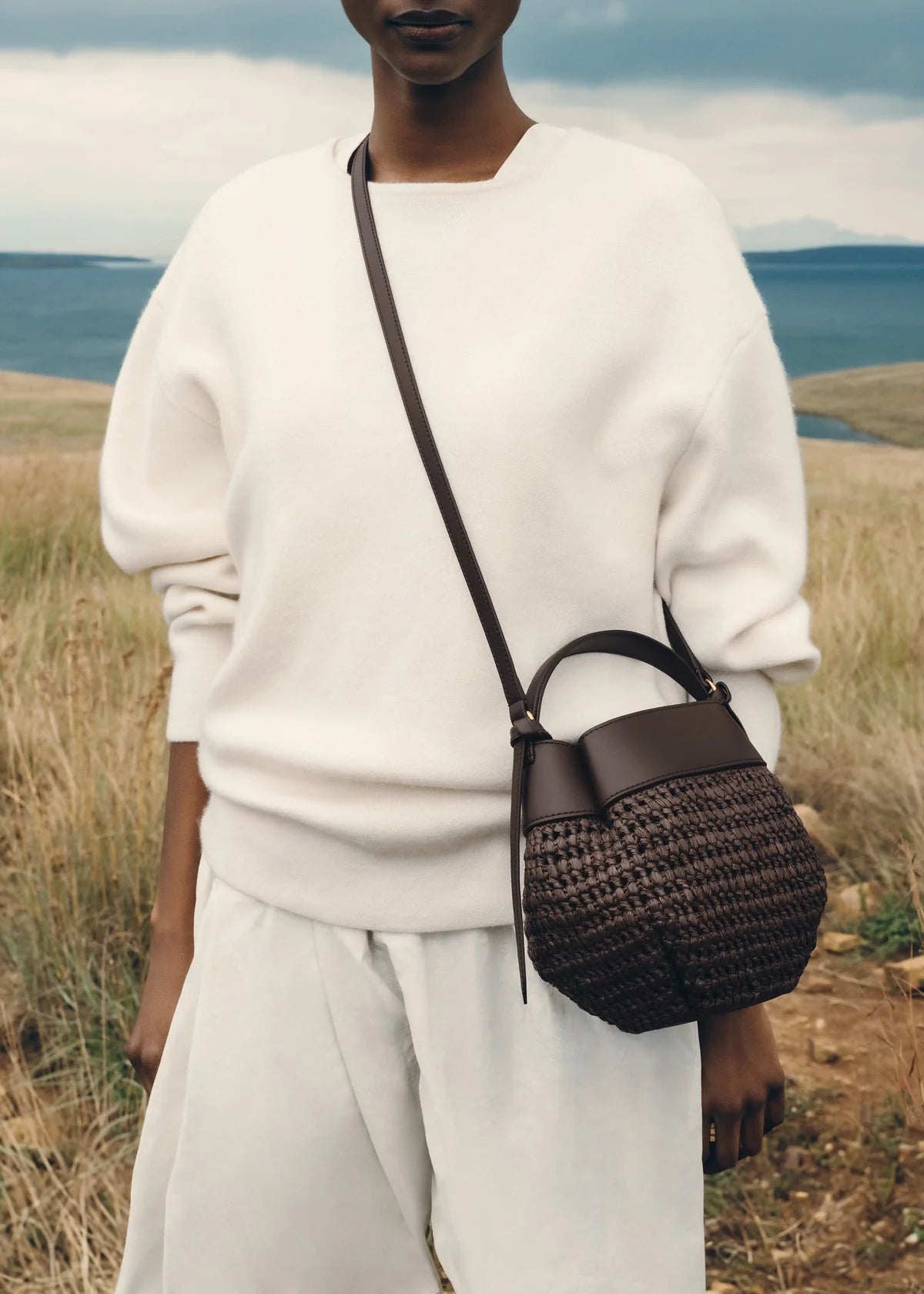 Tsubi Edition Raffia – Ebony
