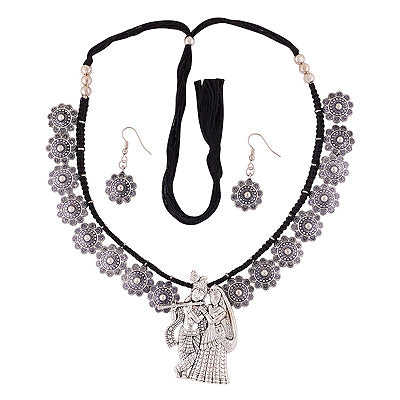 Stunning Lord Radha Krishna w/ flowers Around Plain German Silver Jewellery Necklaces Sets - main product photo (RG10240025-2)