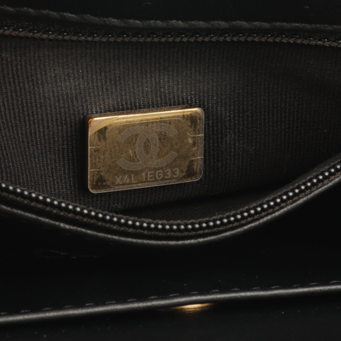 Chanel Small Kelly Re-Edition – Black & White Tweed