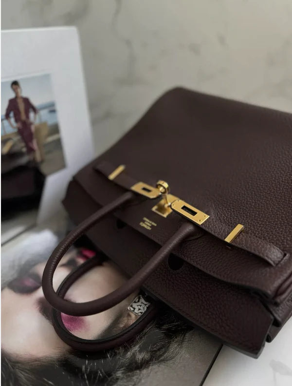 Hermès Birkin 25 – Rouge Sellier Togo (Brand New, Gold Hardware)