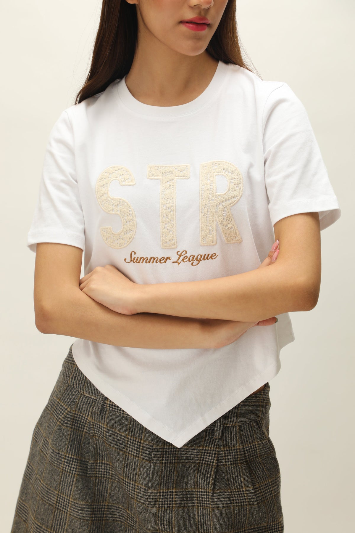 LACE APPLIQUÉ TRIGON T-SHIRT by STRUCT