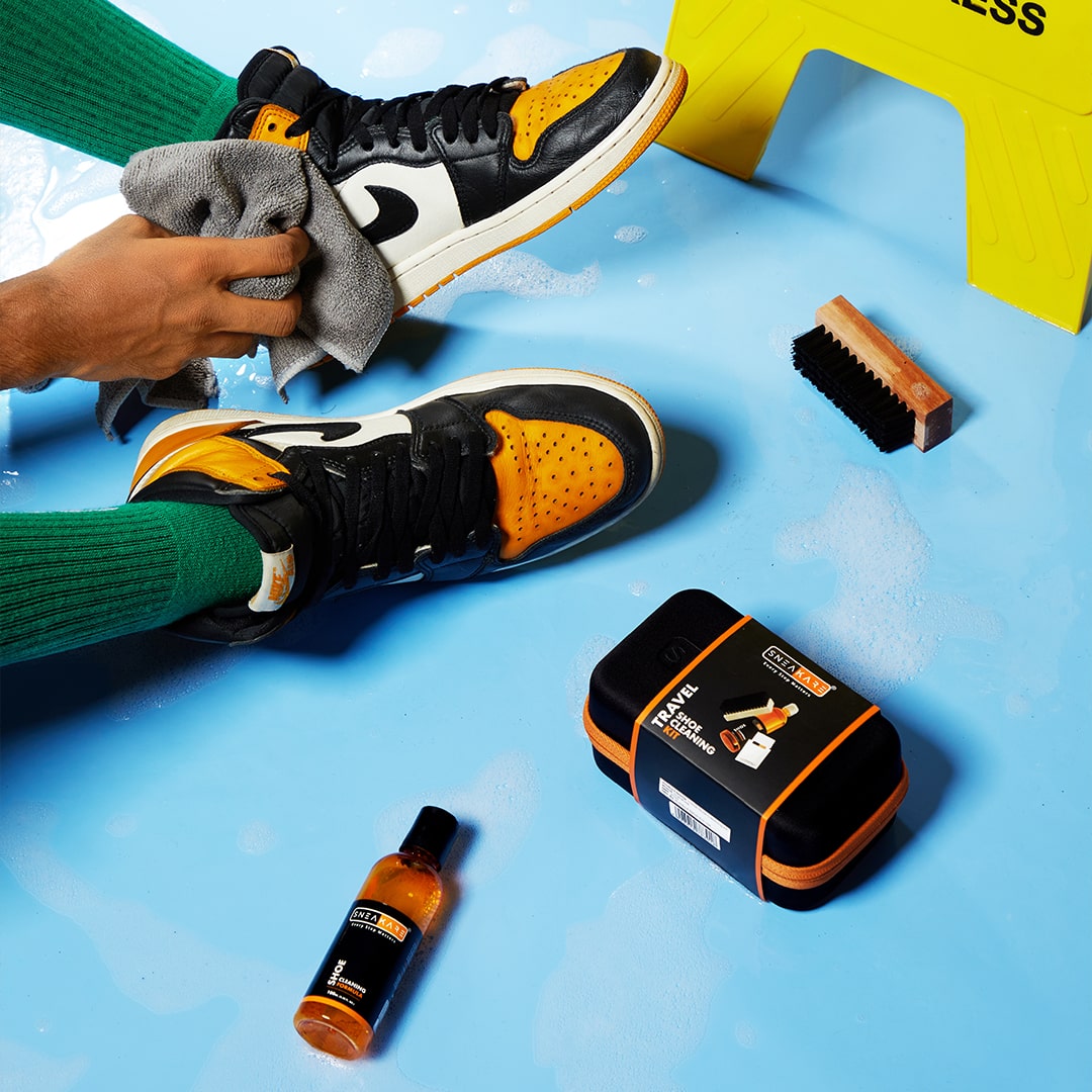 Travel Shoe Cleaning Kit by Sneakare