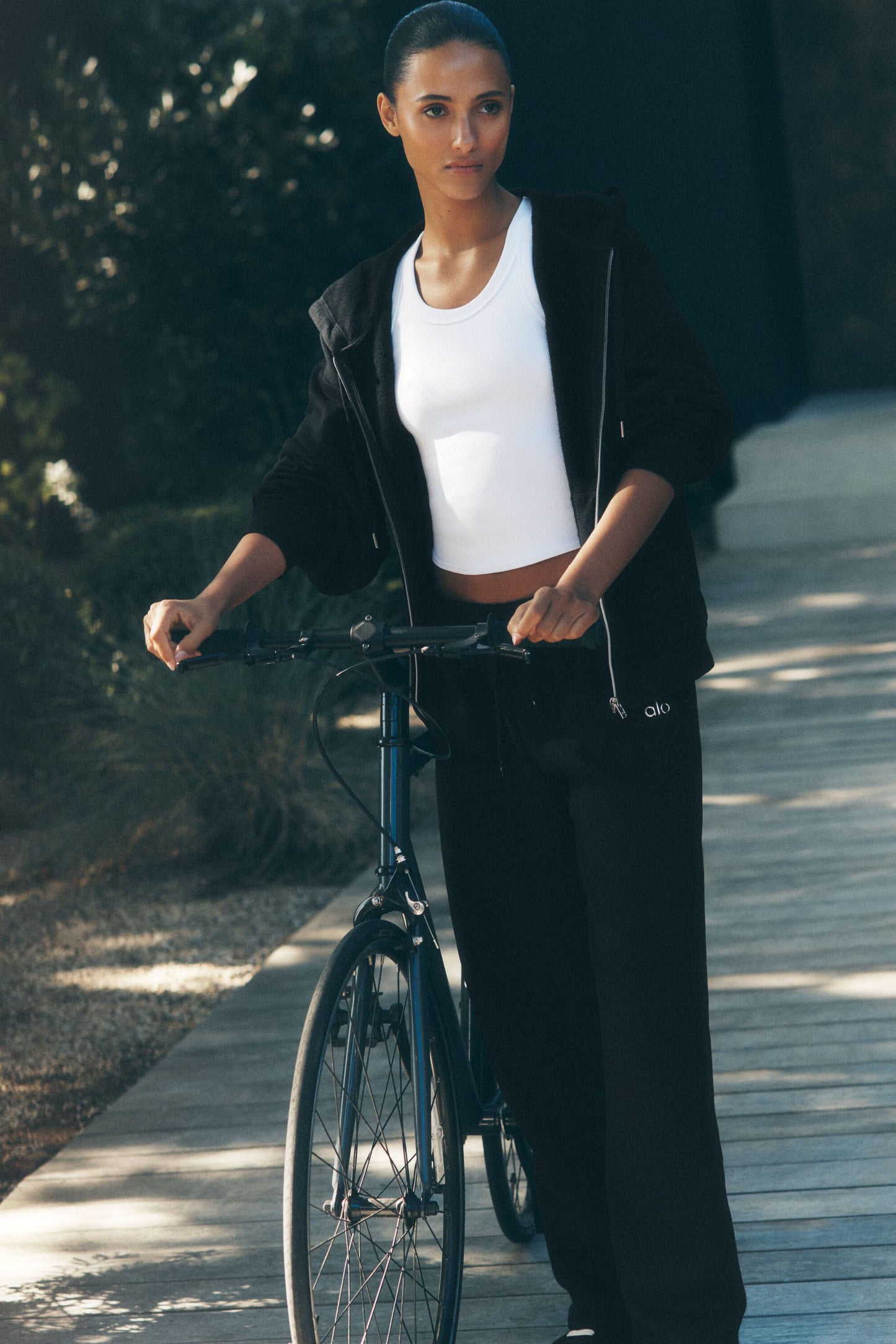 Accolade Straight Leg Sweatpant - Black (U5012RG)