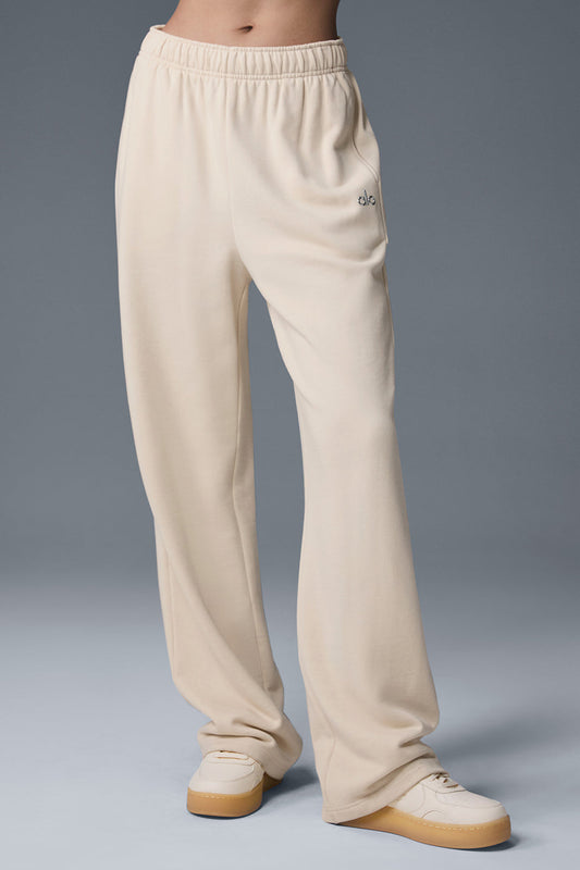 Accolade Straight Leg Sweatpant - Oat Milk (U5012RG)