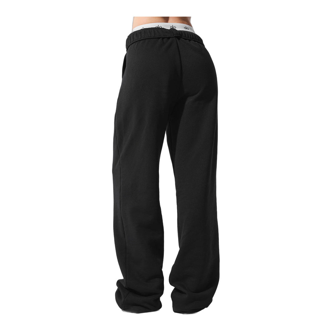 alo Accolade Straight Leg Sweatpant - Black by Alo Yoga
