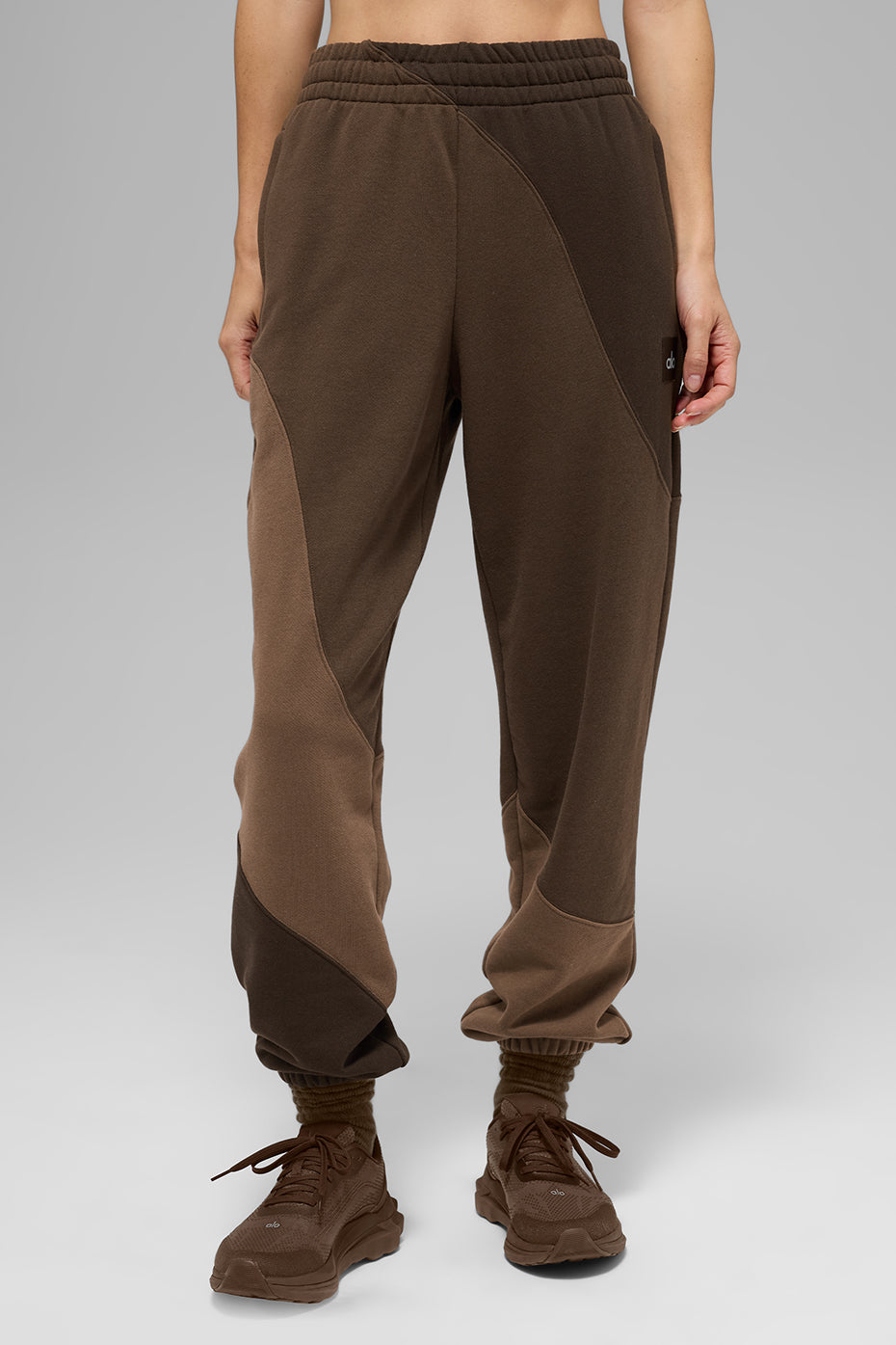 Make Waves Sweatpant - Espresso Tonal (U5018R)