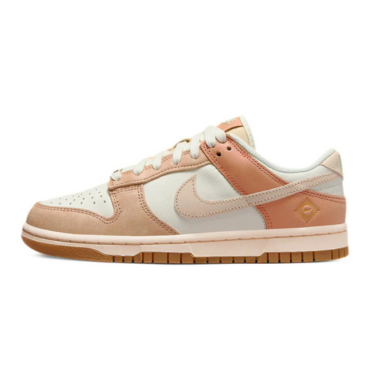 Nike Dunk Low SE Australia (W) by Nike Dunk