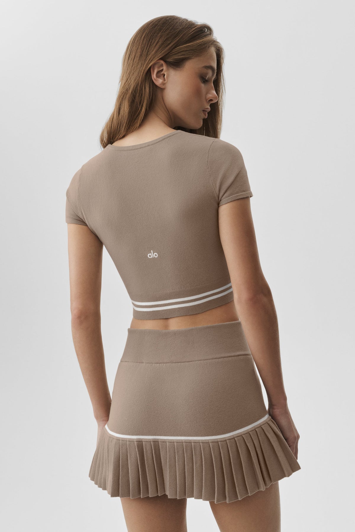 Alo Yoga Scholar Knit My Serve Short Sleeve in Gravel/White, product image 3 of 5